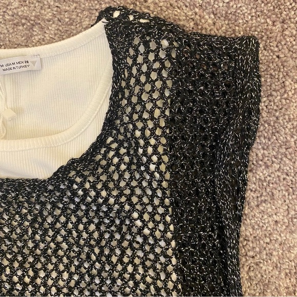 ZARA Women's Layered Top White w/ Black Metallic Sequined Mesh Size M - NWT $39 - Picture 4 of 15